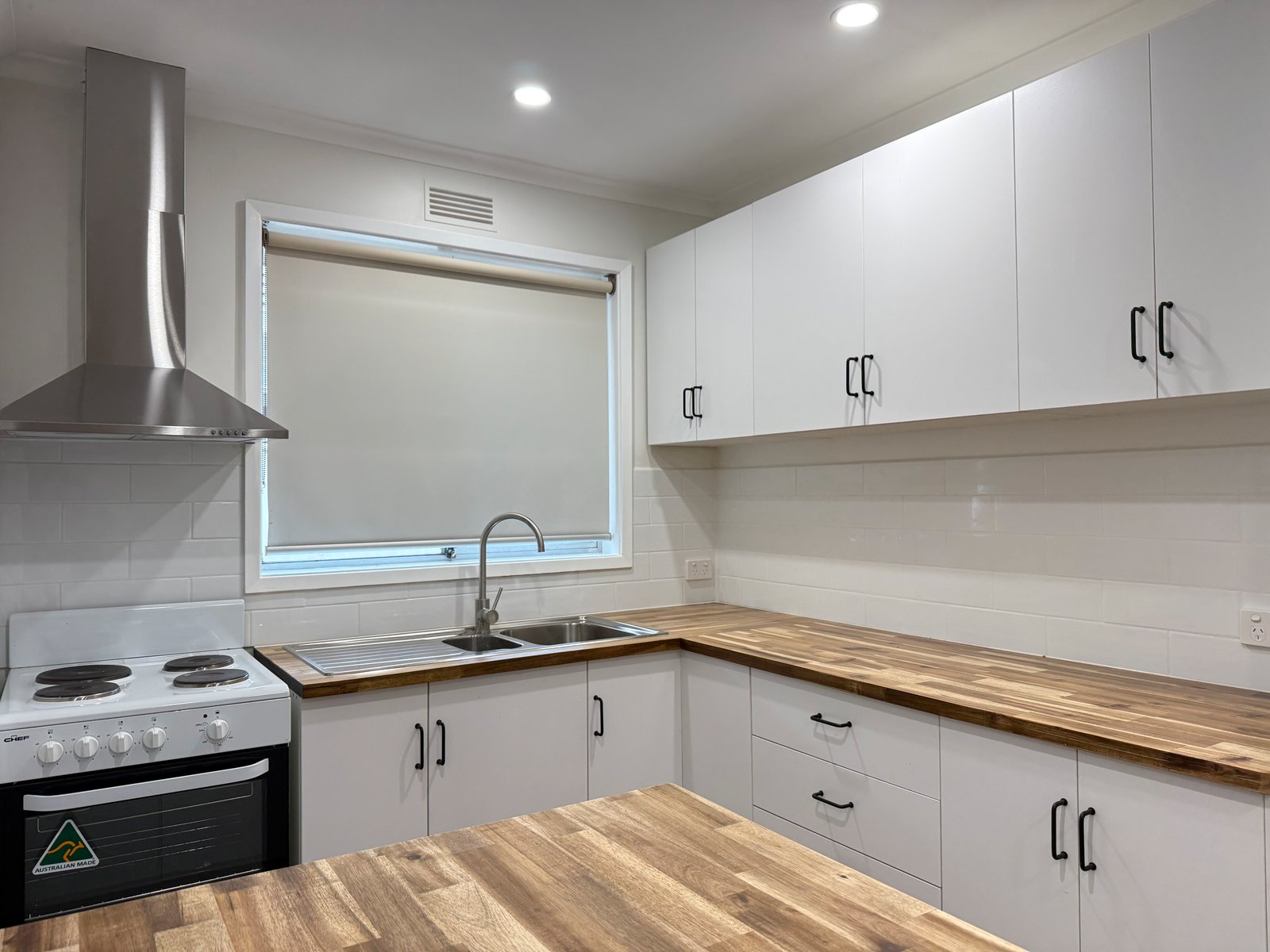 Real Estate and Property in 3/8 Powlett Street, Kyneton, VIC