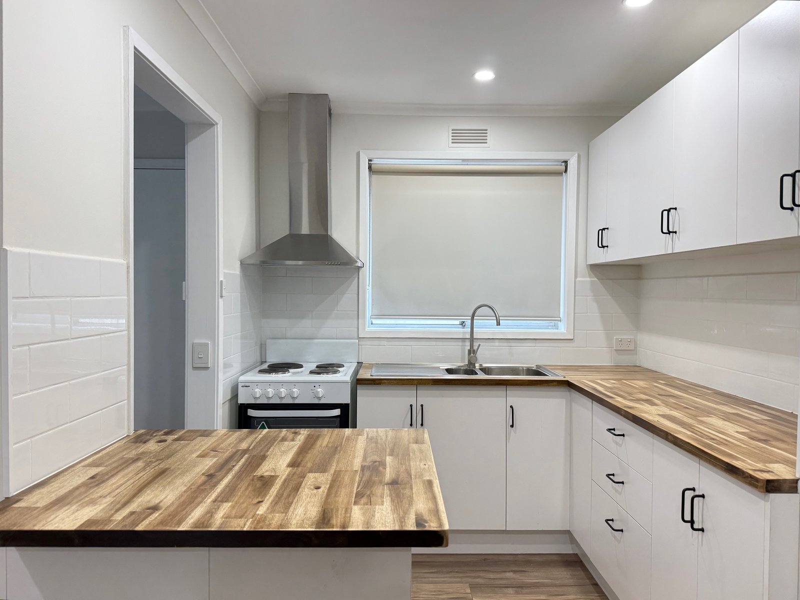 Real Estate and Property in 3/8 Powlett Street, Kyneton, VIC