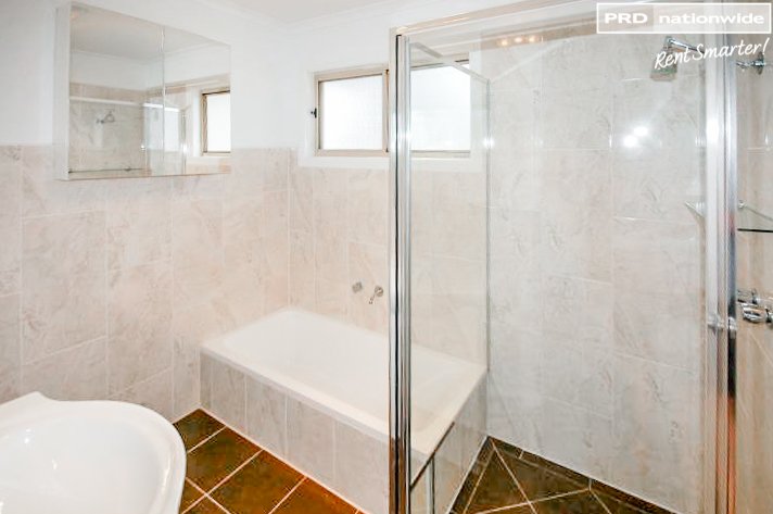 38 Railway Street, The Rock  THE ROCK 9