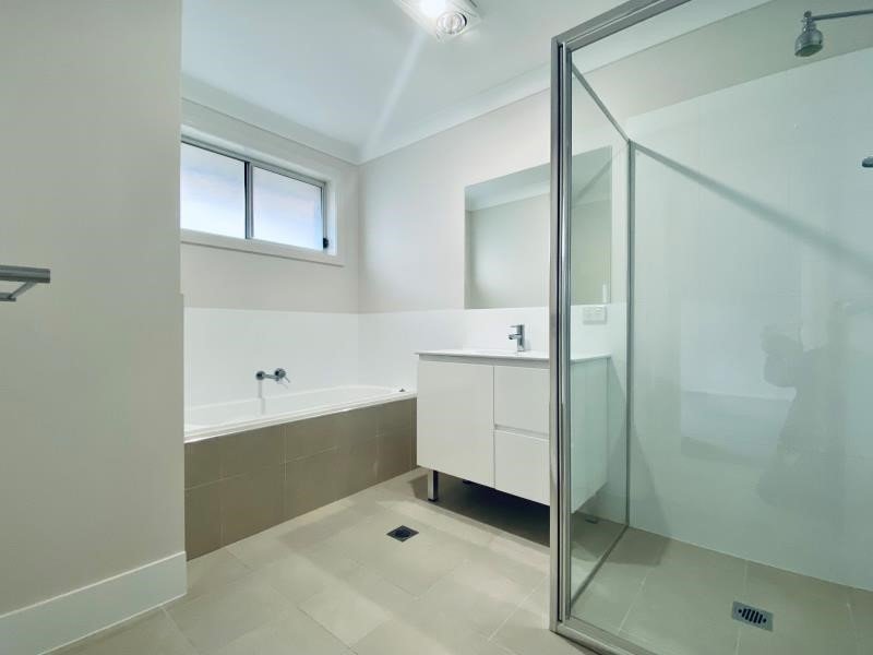 38 Reginald Drive TAMWORTH 6