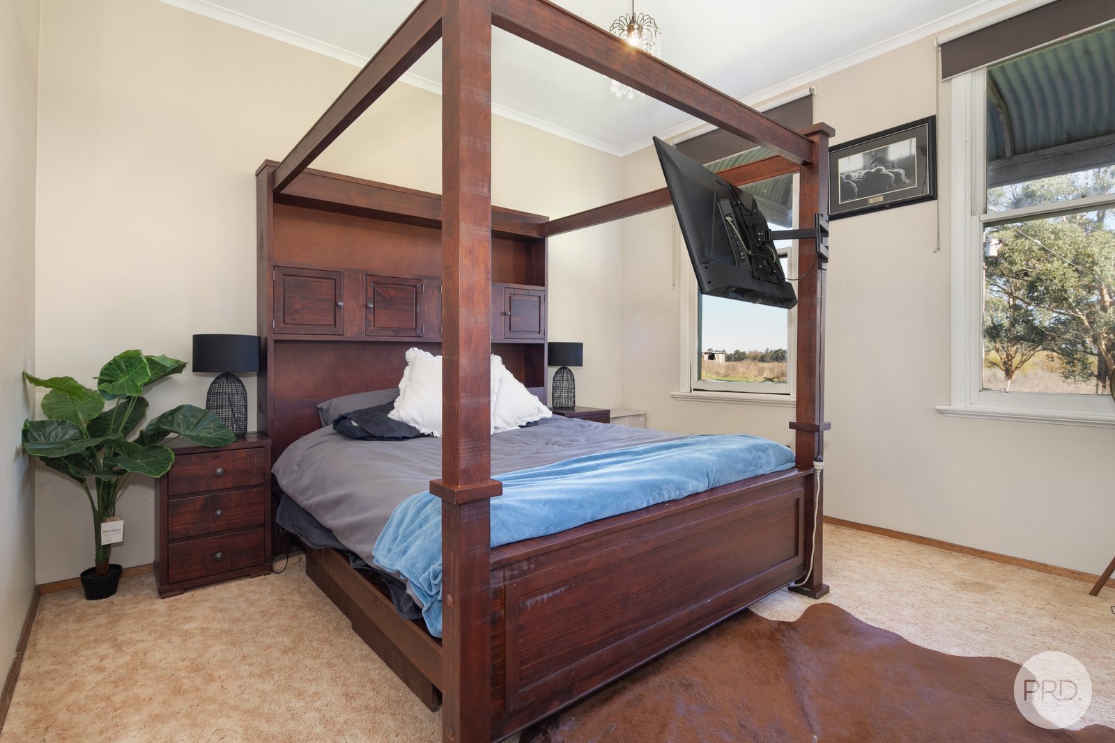 38 Richards Road LEIGH CREEK 9