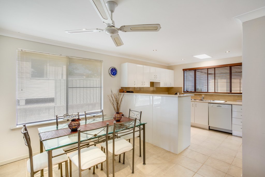 38 Rigney Street SHOAL BAY 8