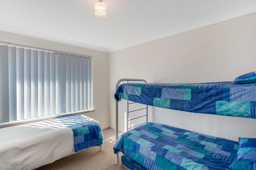 38 Rigney Street SHOAL BAY 11