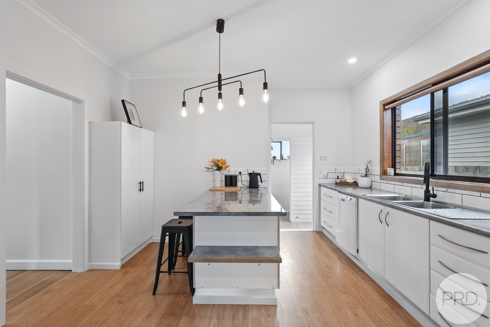 38 Rocks Road NEW NORFOLK 12