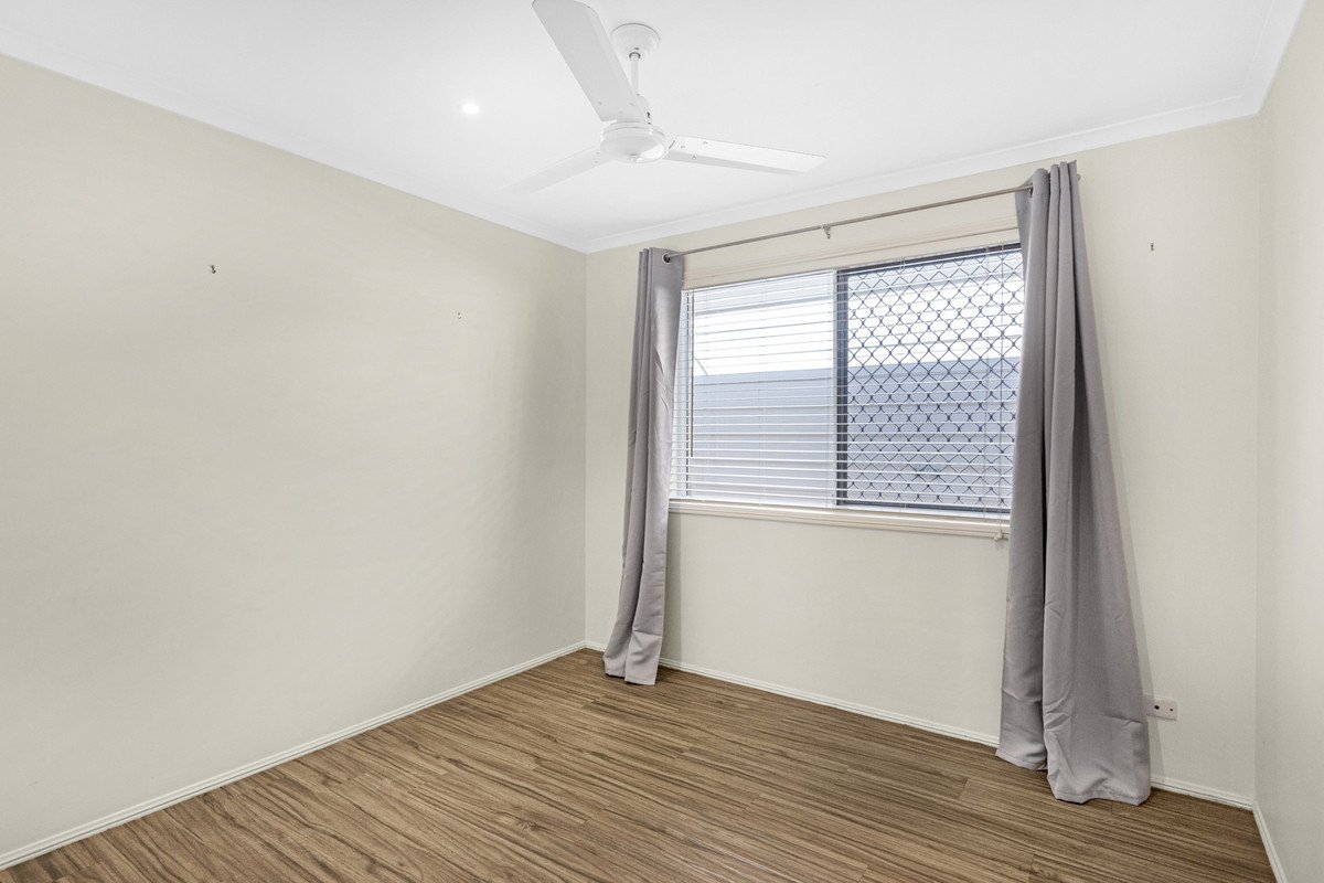 38 Roundelay Drive VARSITY LAKES 9