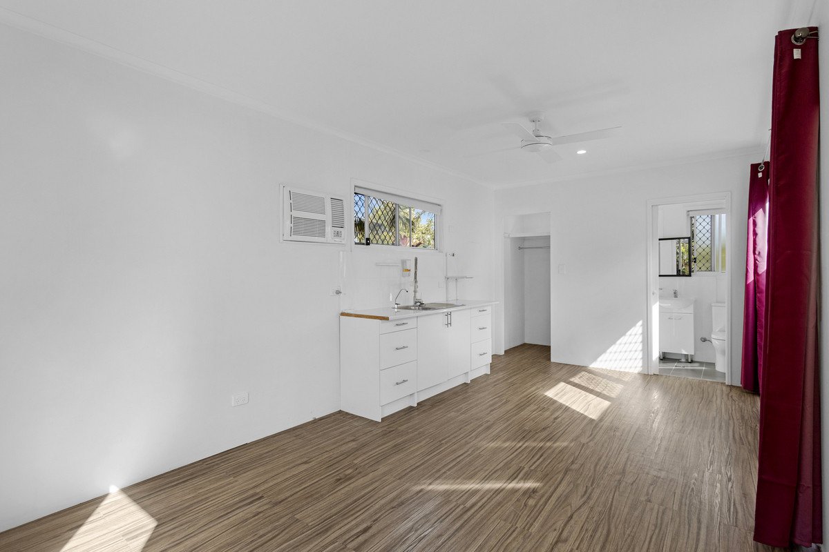 38 Roundelay Drive VARSITY LAKES 12