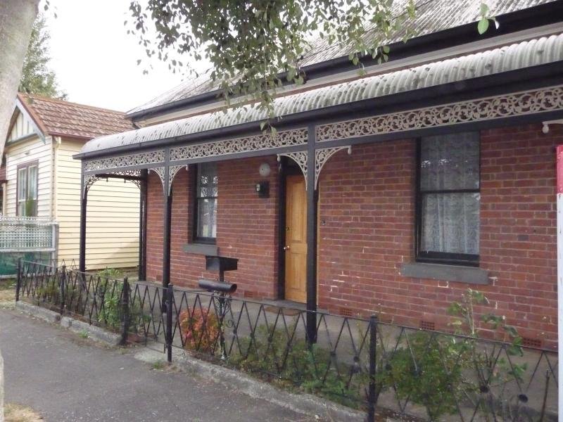 38 Rowe Street BALLARAT 9