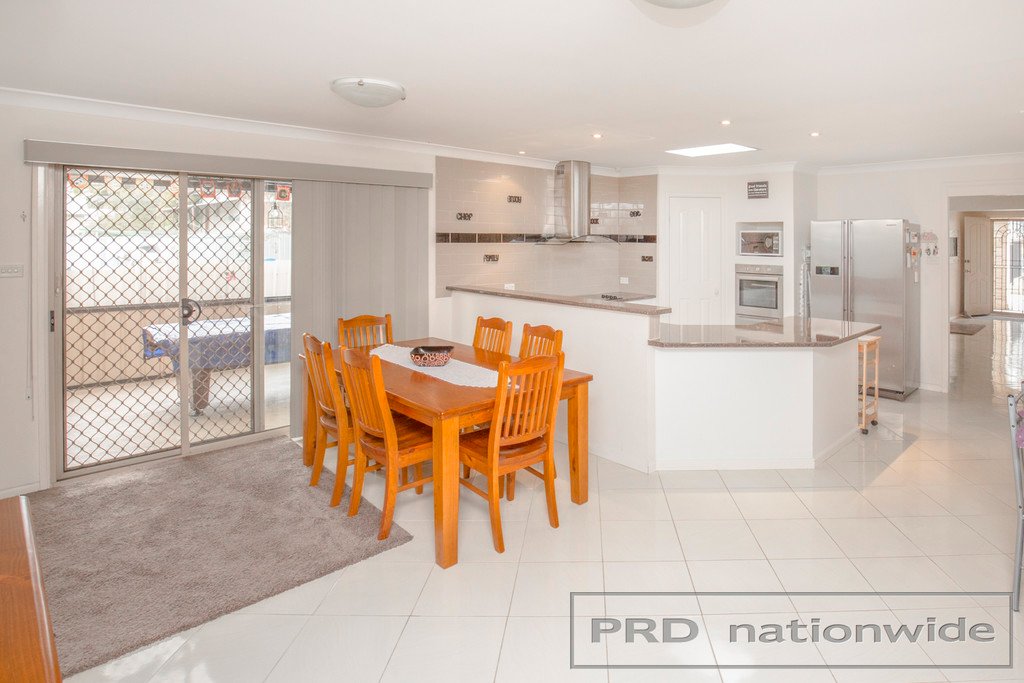 38 Ruskin Street BERESFIELD 12