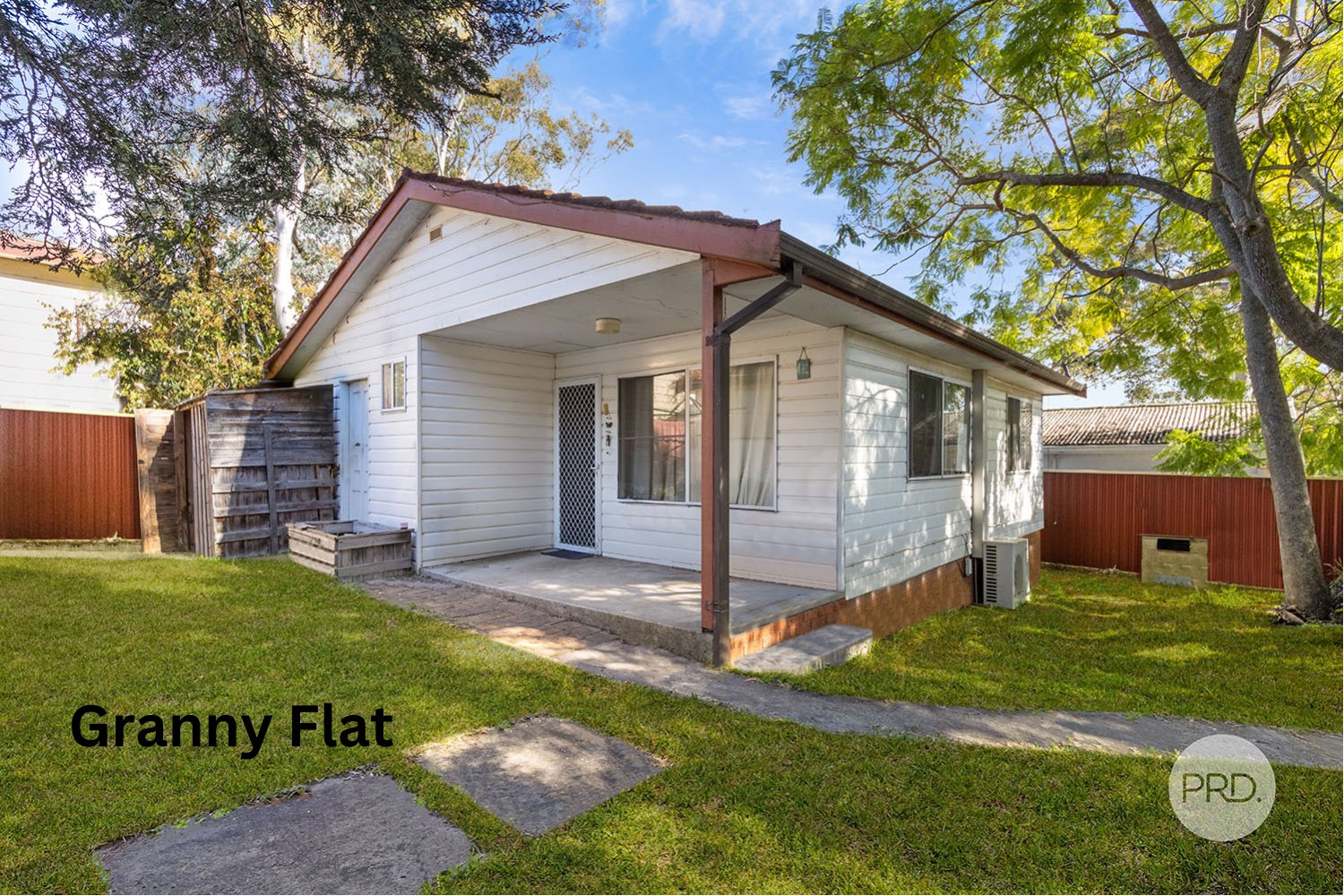 38 Seaforth Avenue OATLEY 12