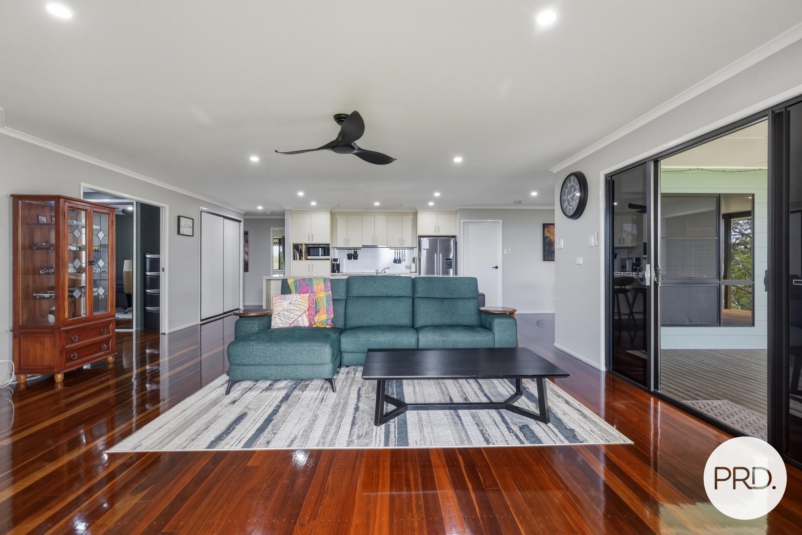 38 Seaview Court SARINA 3