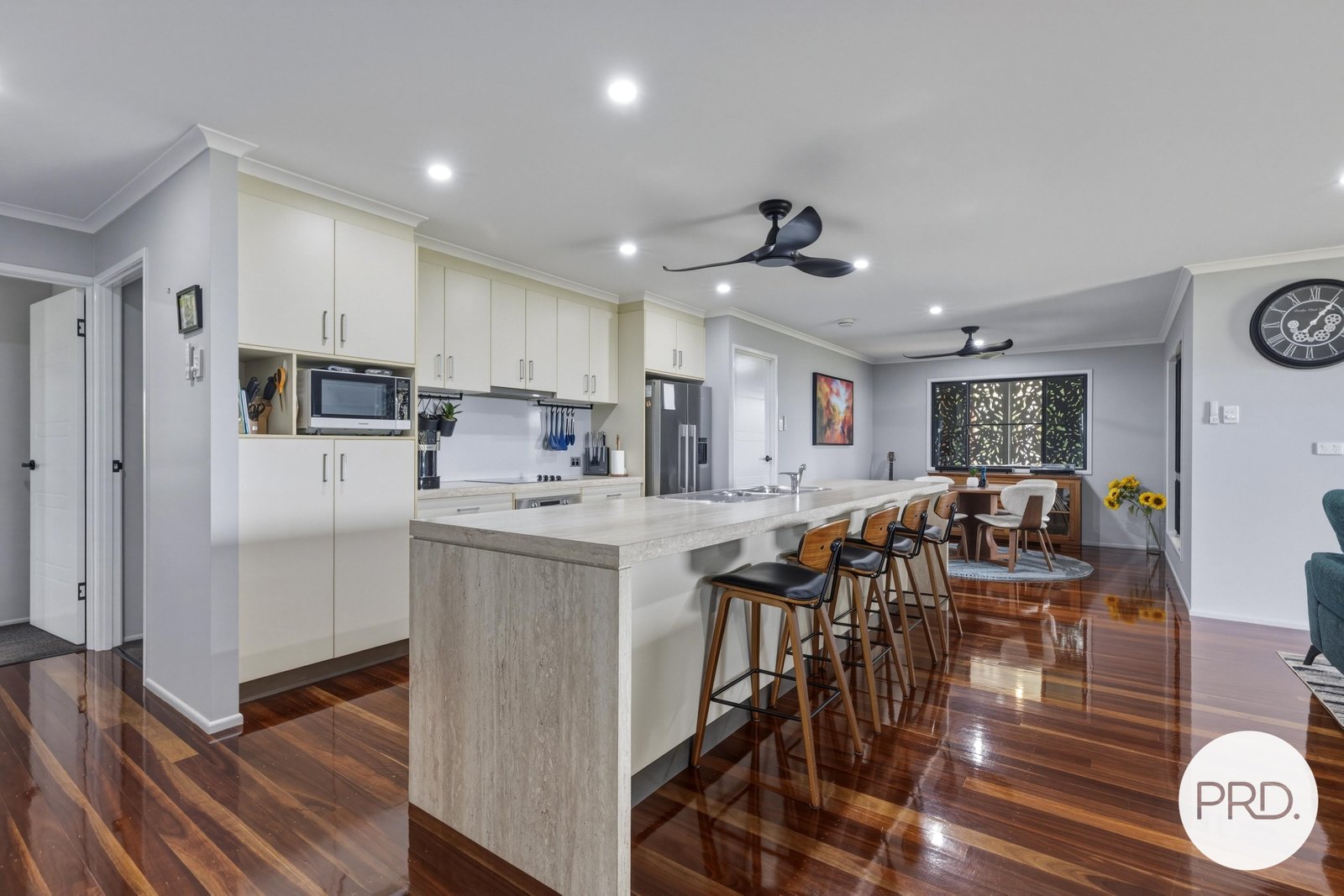 38 Seaview Court SARINA 5