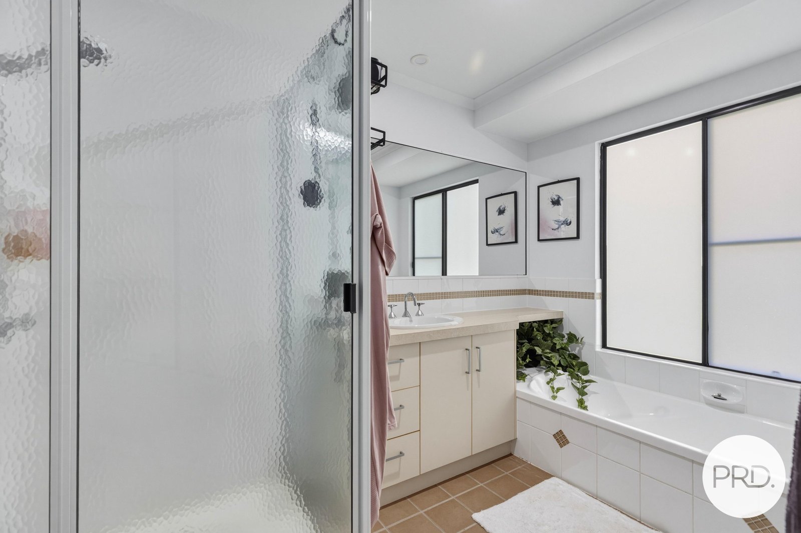 38 Seaview Court SARINA 14