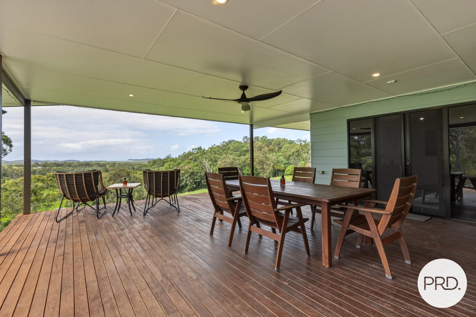 38 Seaview Court SARINA 15