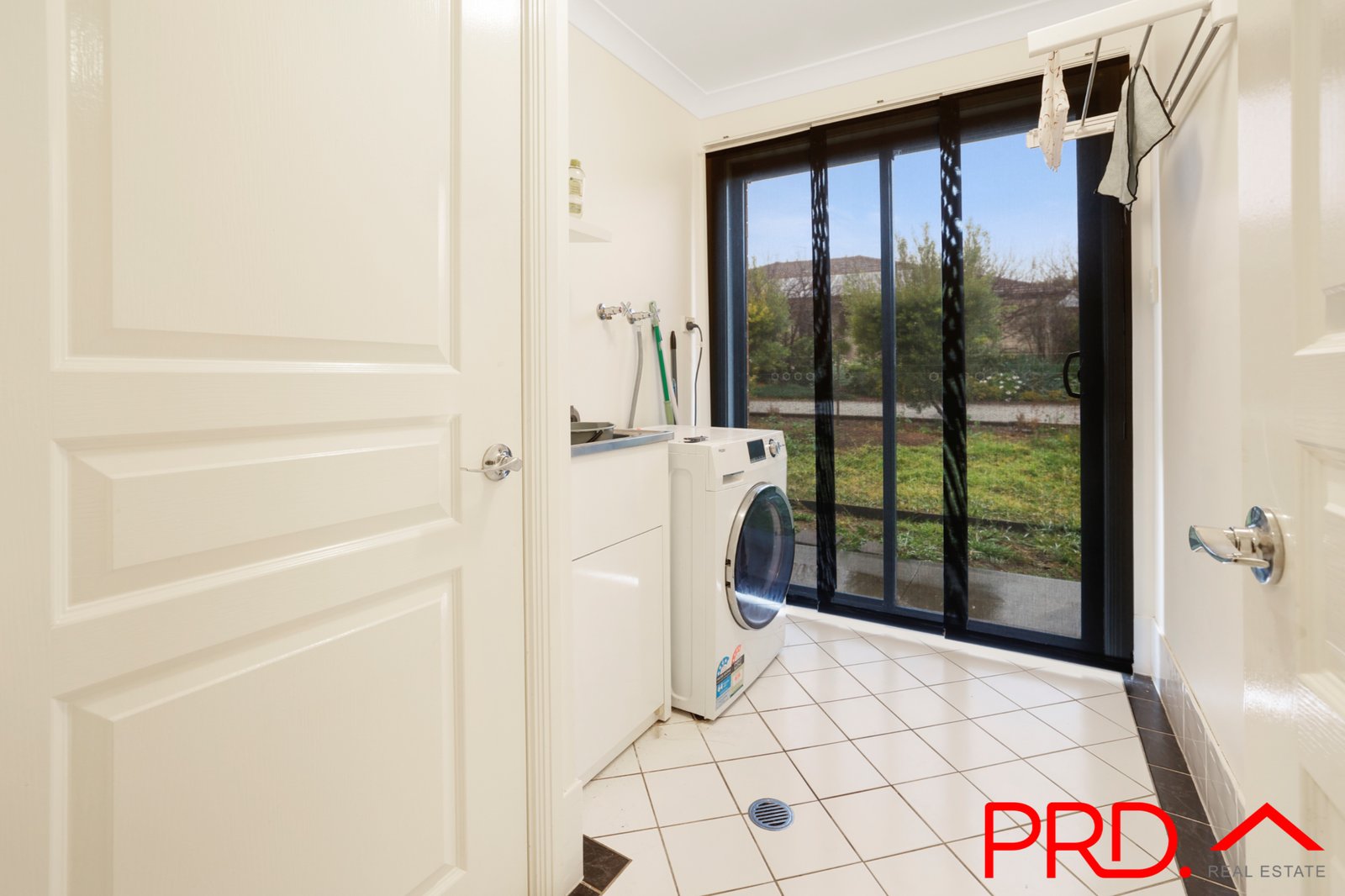 38 Sequoia Drive TAMWORTH 19