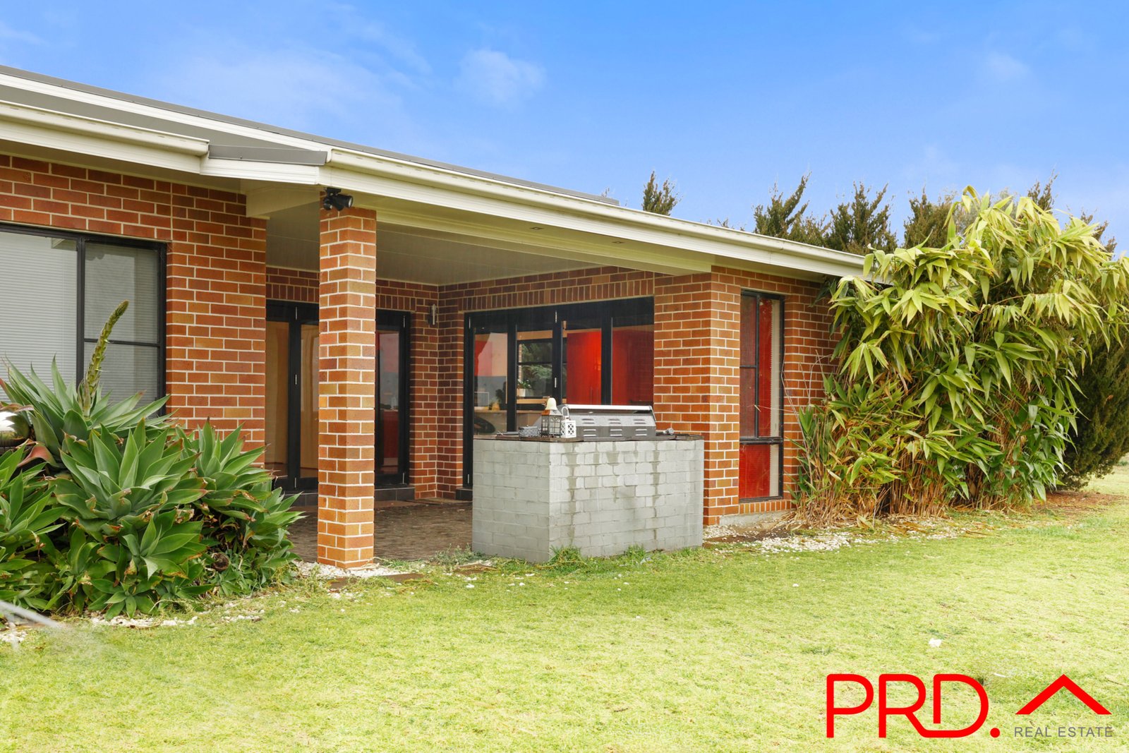 38 Sequoia Drive TAMWORTH 21