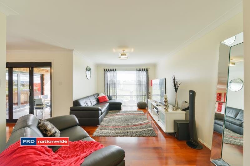 38 Sequoia Drive TAMWORTH 2