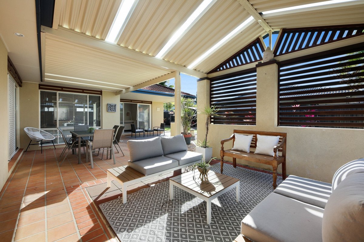 38 Shoalwater Court Burleigh Waters 18