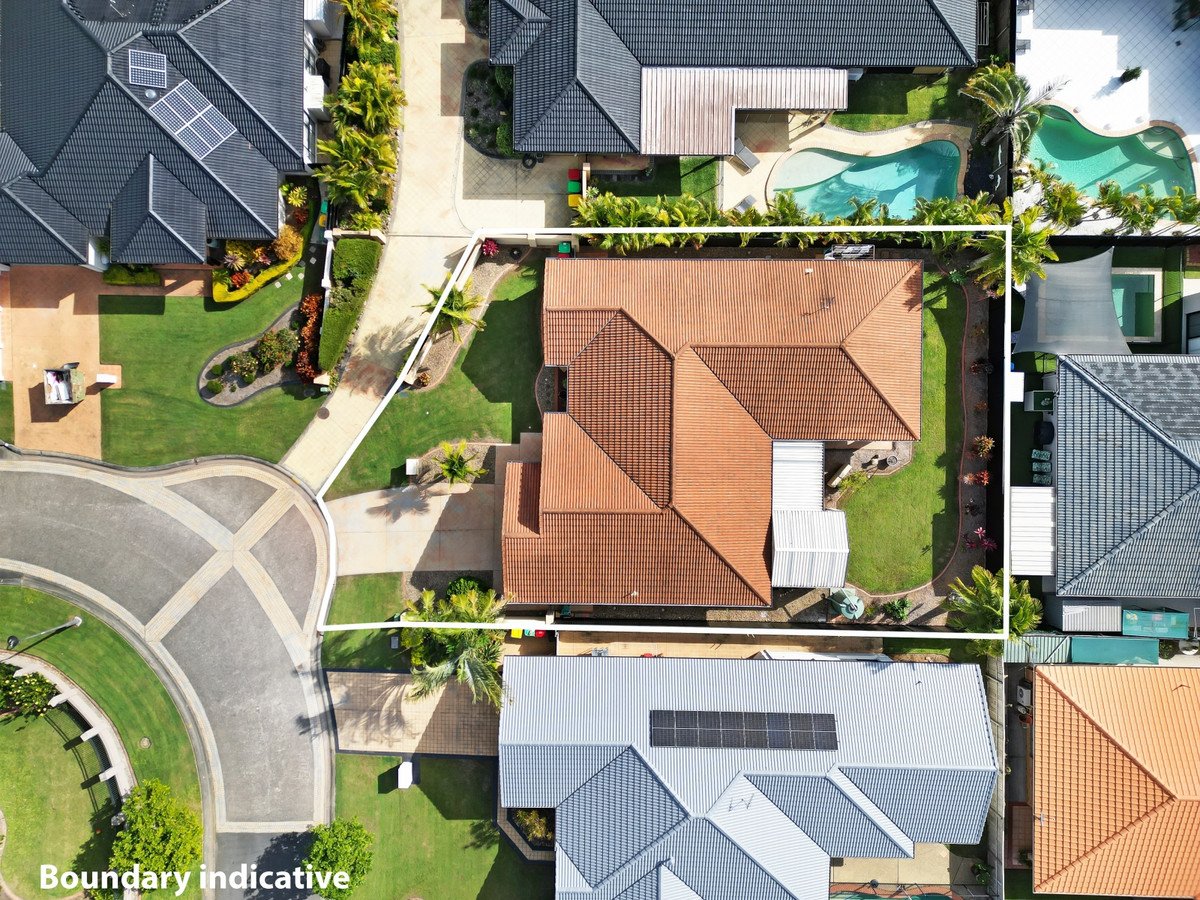 38 Shoalwater Court Burleigh Waters 22