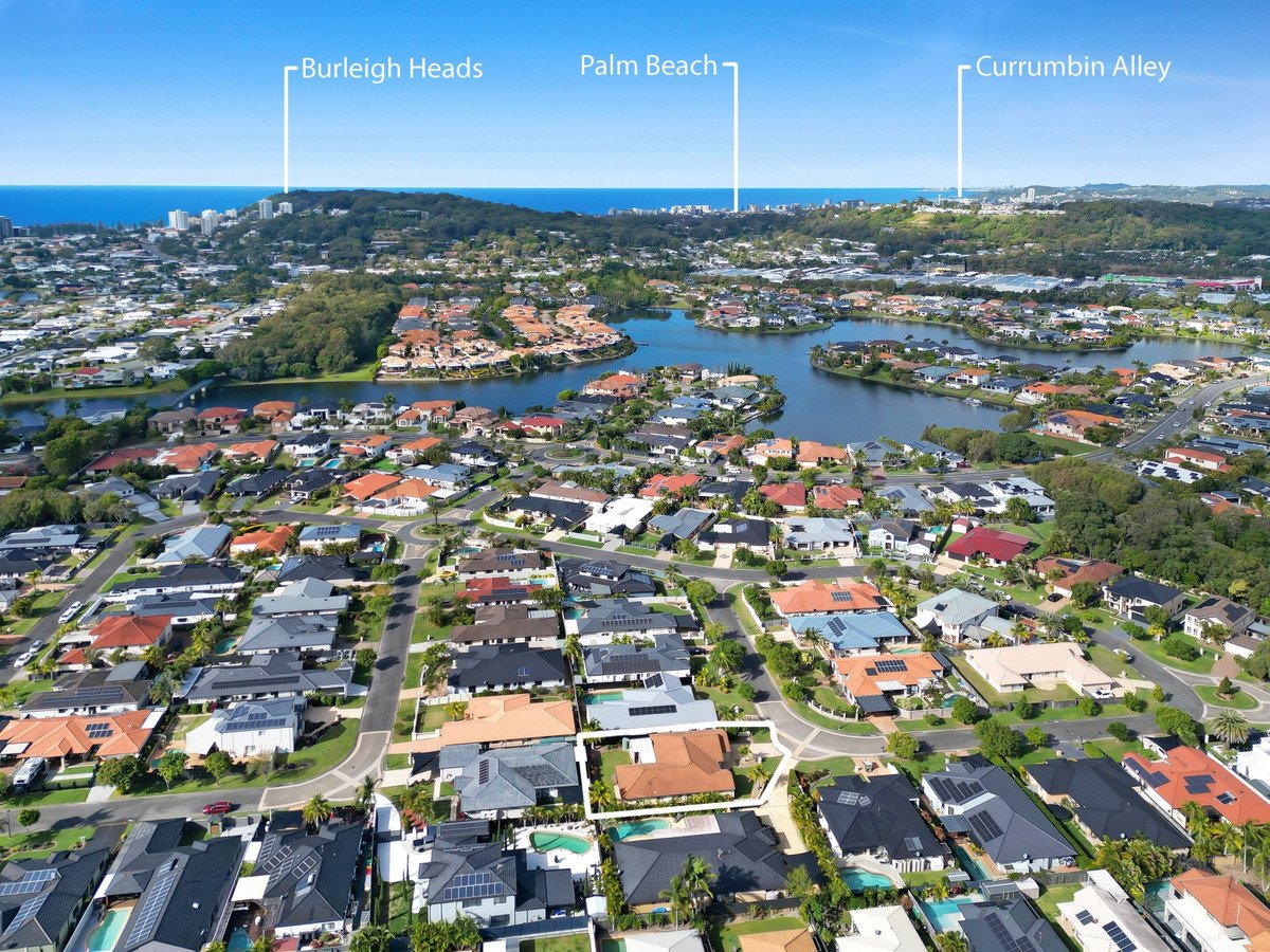 38 Shoalwater Court Burleigh Waters 23