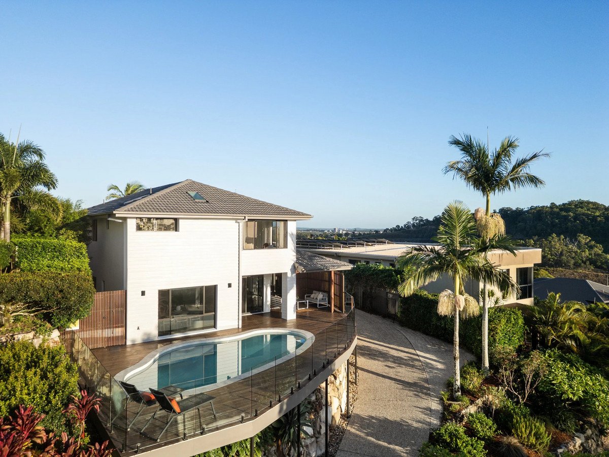 38 Sky Royal Terrace BURLEIGH HEADS 2