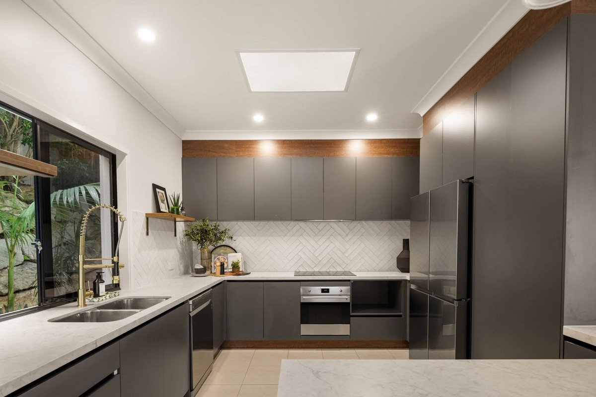 38 Sky Royal Terrace BURLEIGH HEADS 9