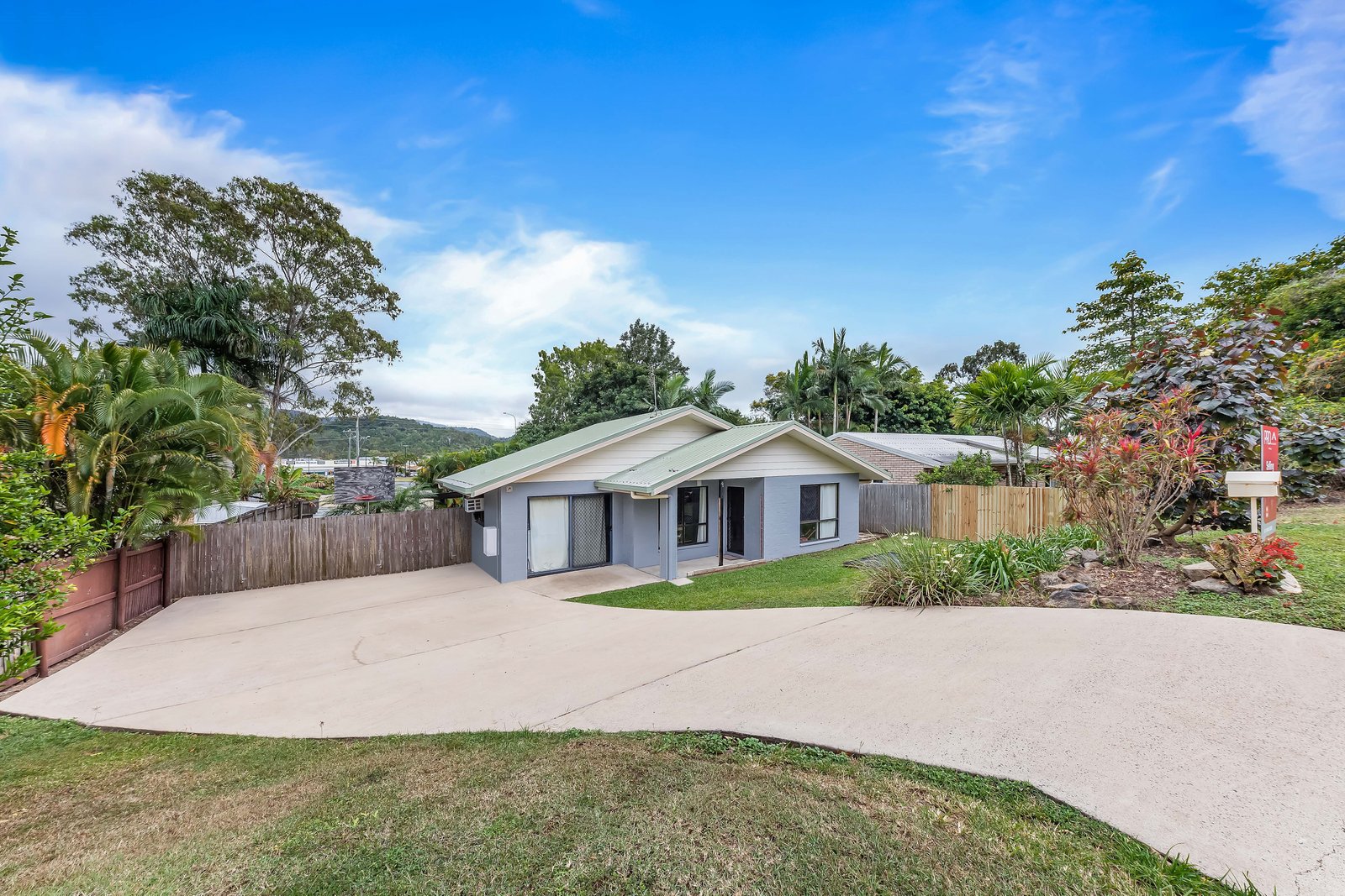 38 South Molle Boulevard CANNONVALE 1