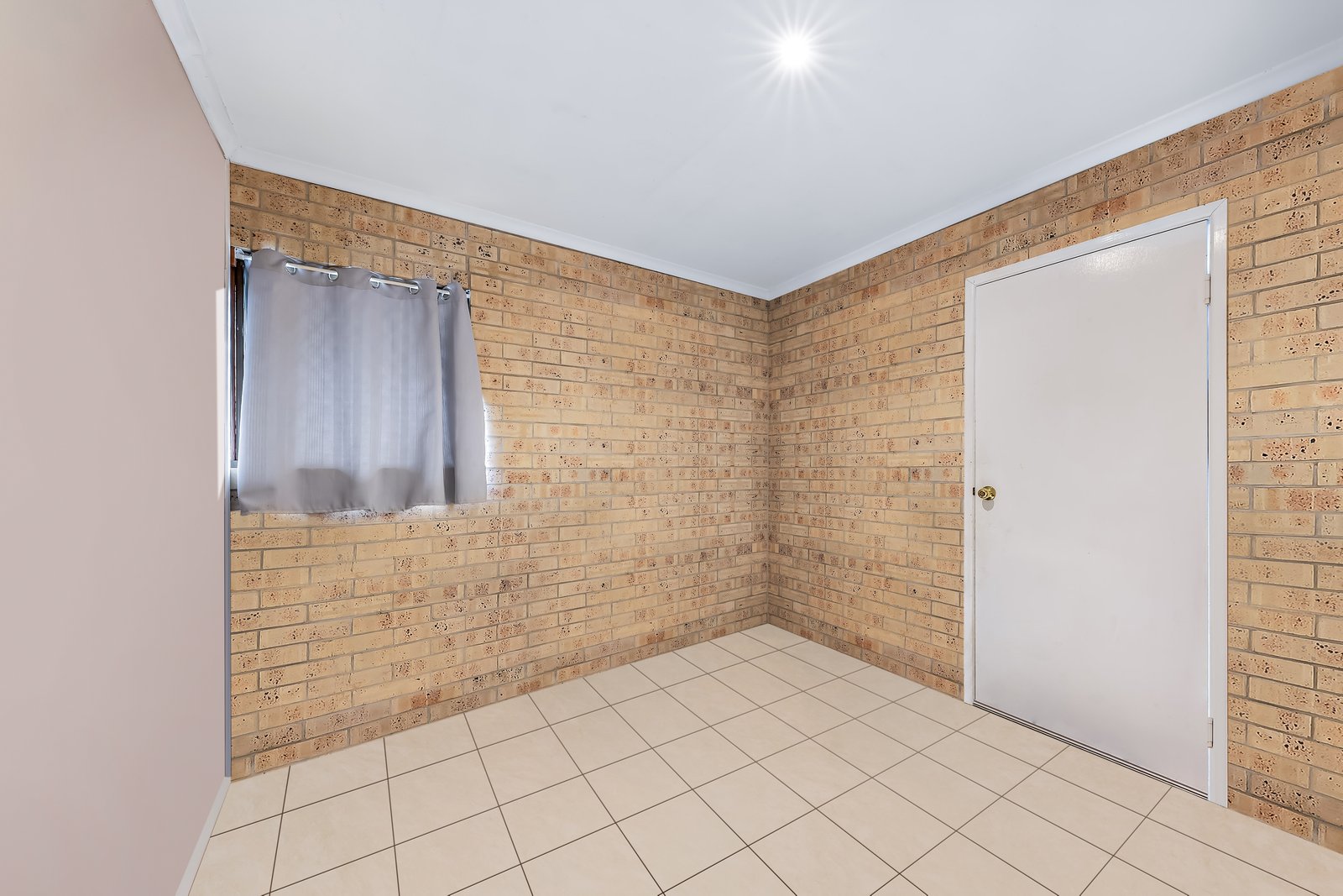 38 South Molle Boulevard CANNONVALE 6