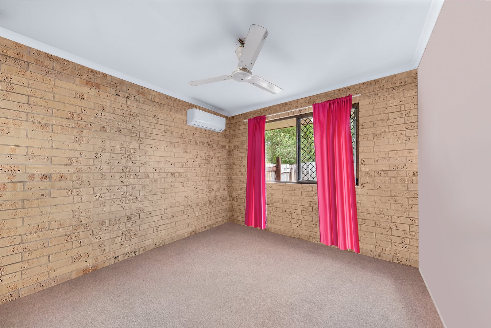 38 South Molle Boulevard CANNONVALE 7