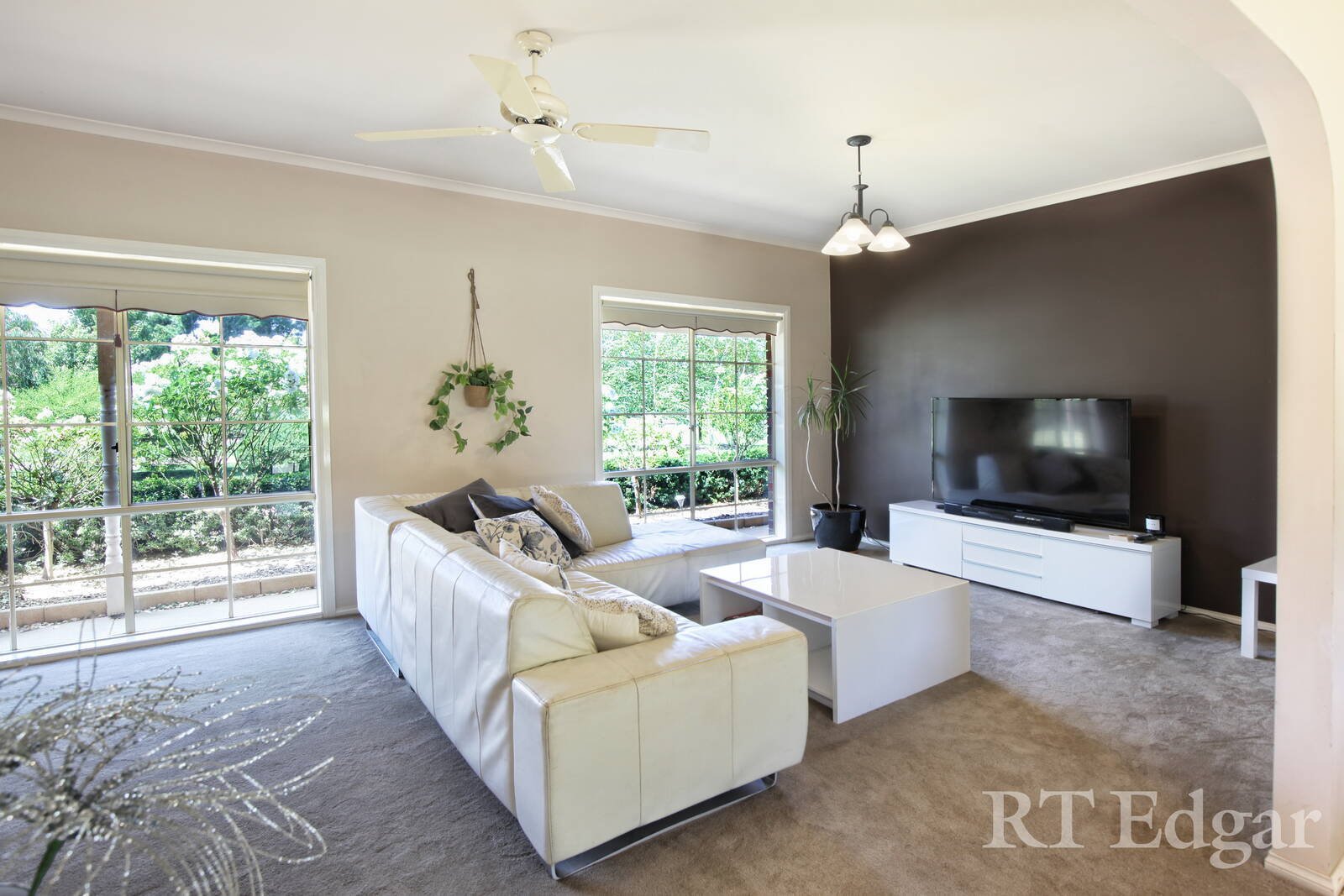 Real Estate and Property in 38 Stuartfield Avenue, Romsey, VIC