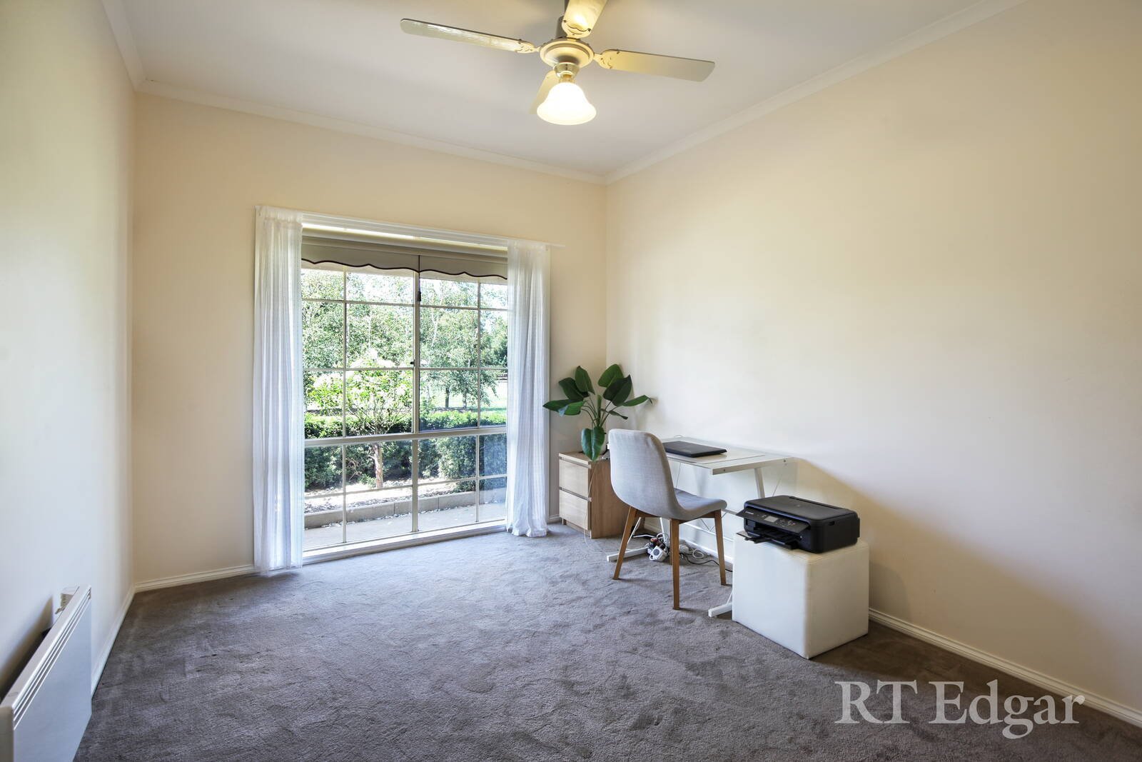 Real Estate and Property in 38 Stuartfield Avenue, Romsey, VIC