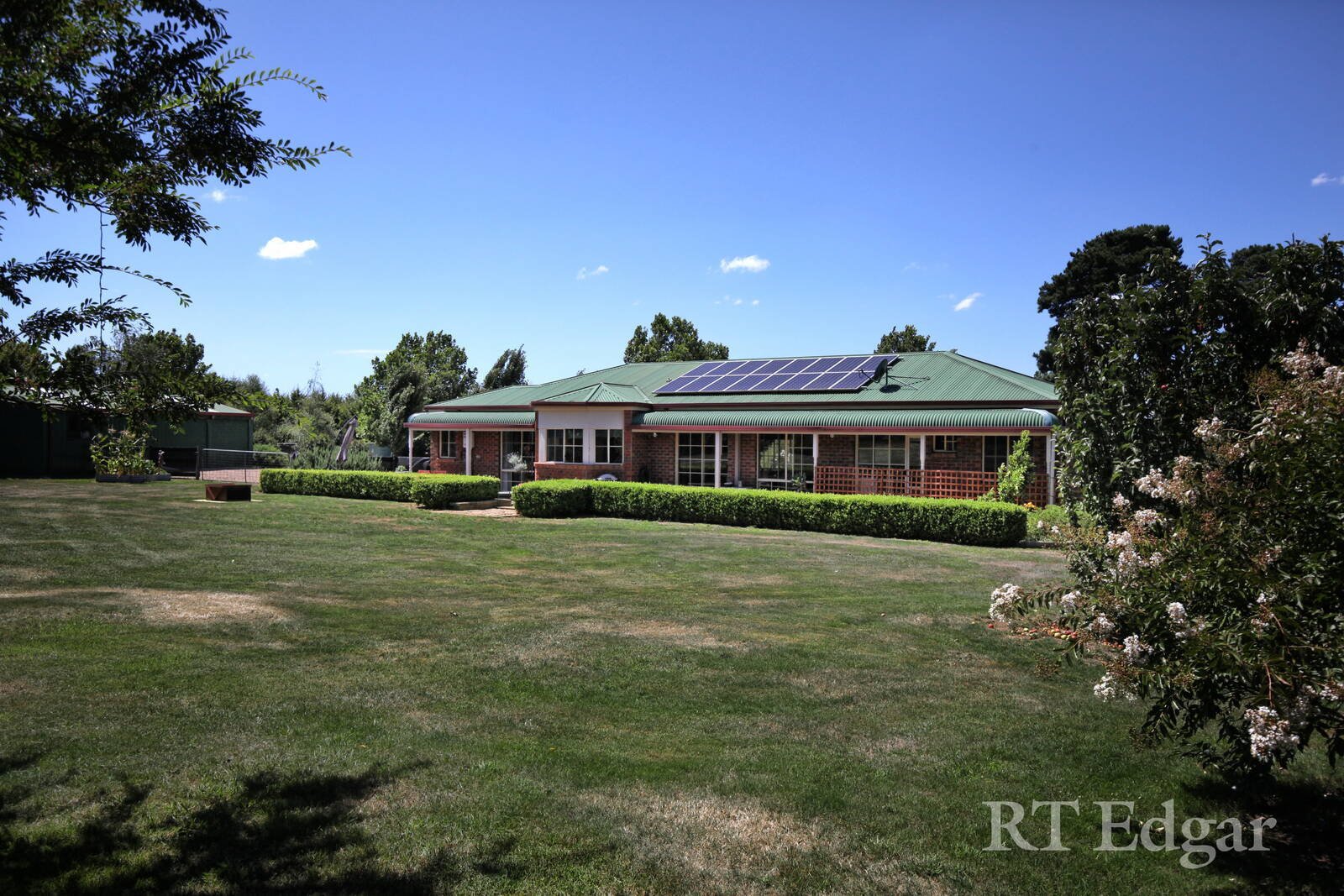 Real Estate and Property in 38 Stuartfield Avenue, Romsey, VIC