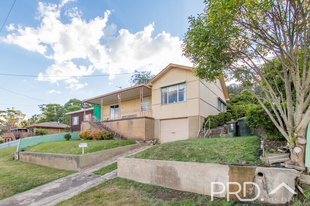 38 Sunnyside Ave  BATLOW 2