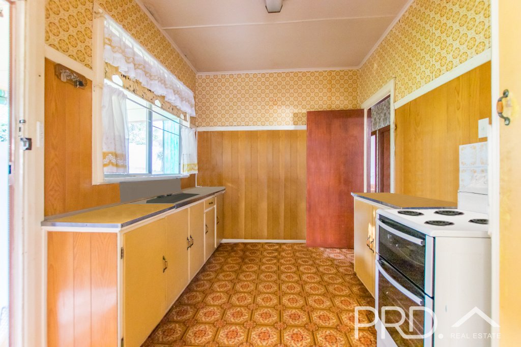 38 Sunnyside Ave  BATLOW 4