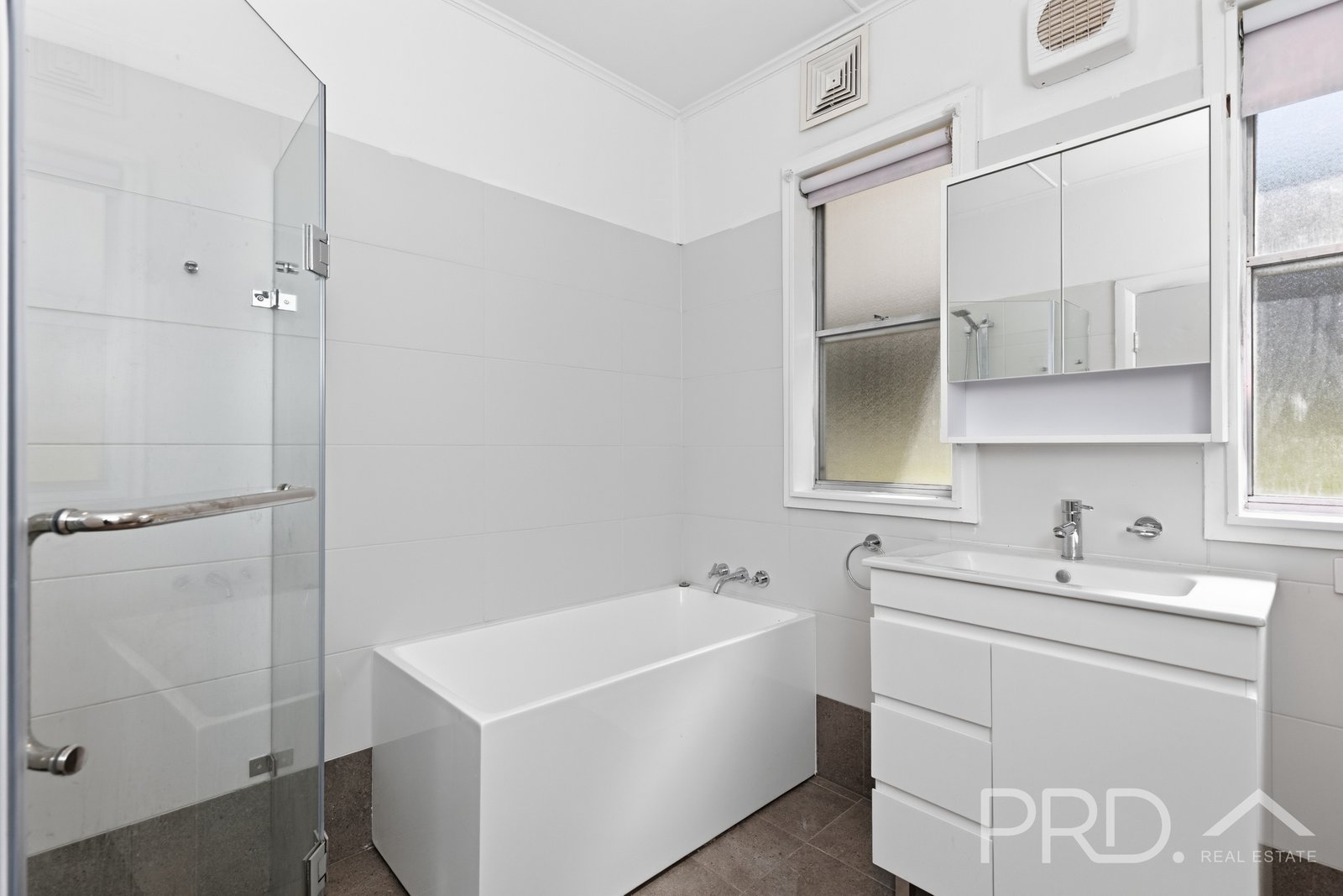 38 Sunnyside Avenue BATLOW 9