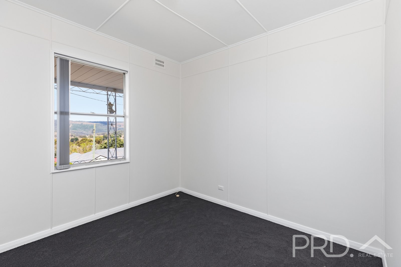 38 Sunnyside Avenue BATLOW 11