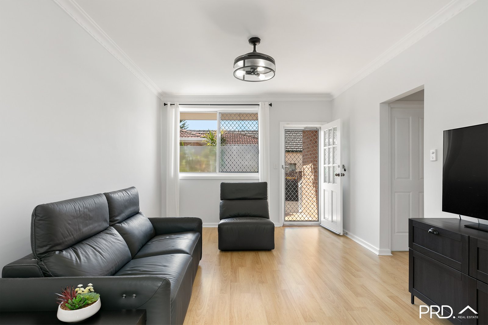 3/8 Targo Road BEVERLEY PARK 3