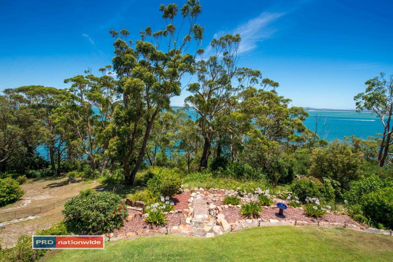 38 Thurlow Avenue NELSON BAY 12