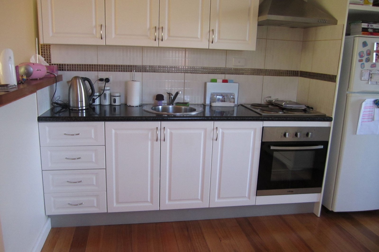 3/8 Tianna Road LINDISFARNE 2