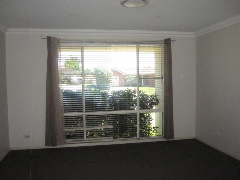 38 Warwick Road TAMWORTH 2