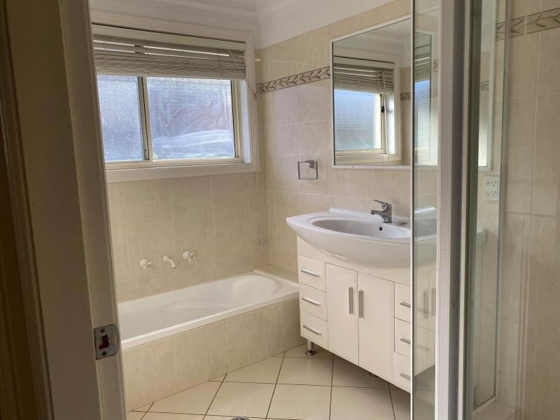 38 Warwick Road TAMWORTH 2