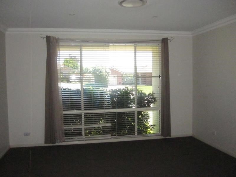 38 Warwick Road TAMWORTH 3