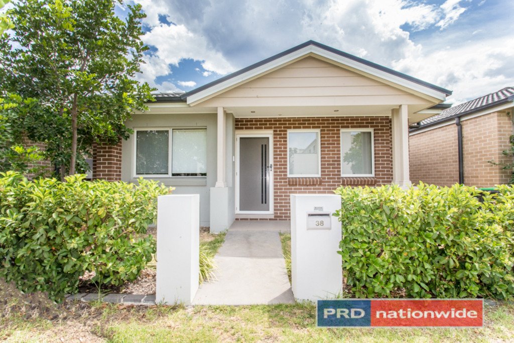 38 William Hart Crescent PENRITH 1