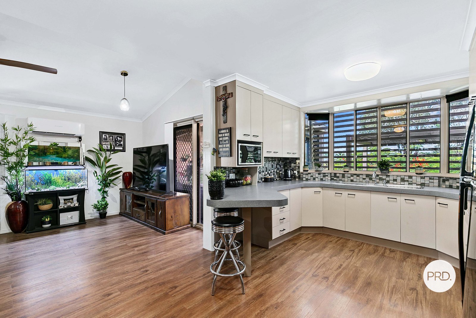 38 Willow Court ELI WATERS 6