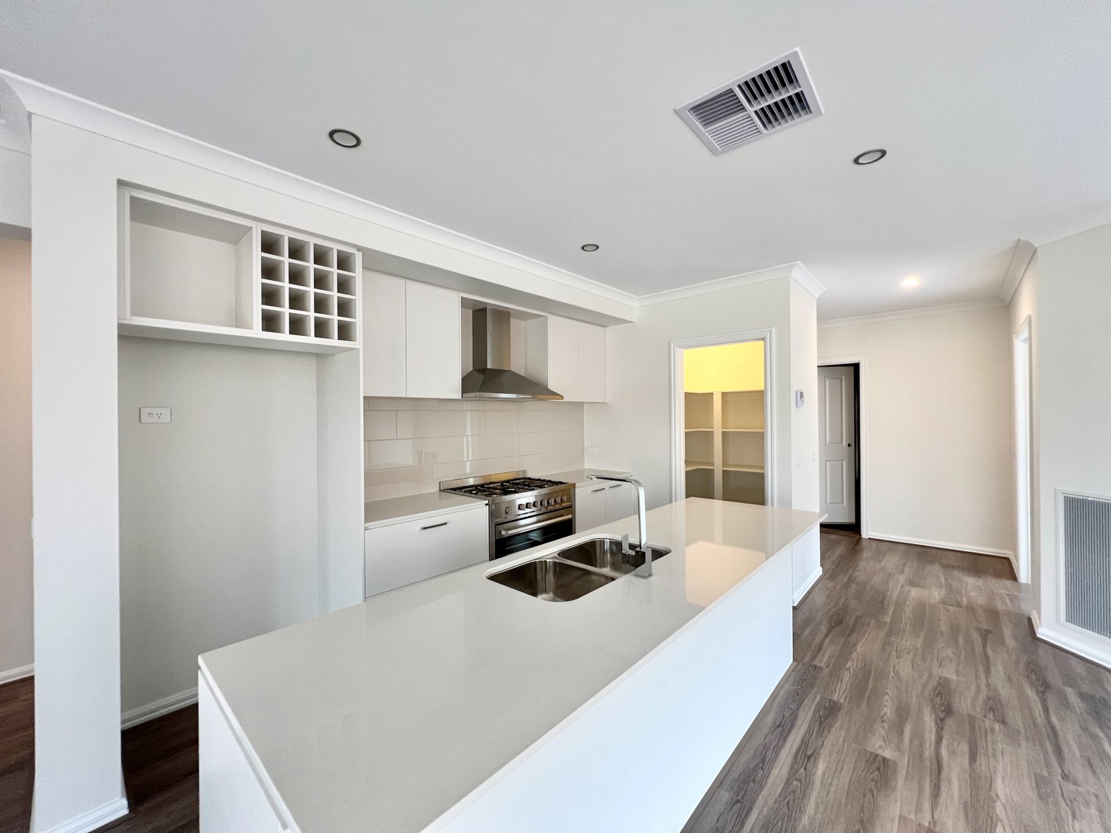 Gallery: 38 Woolman Street