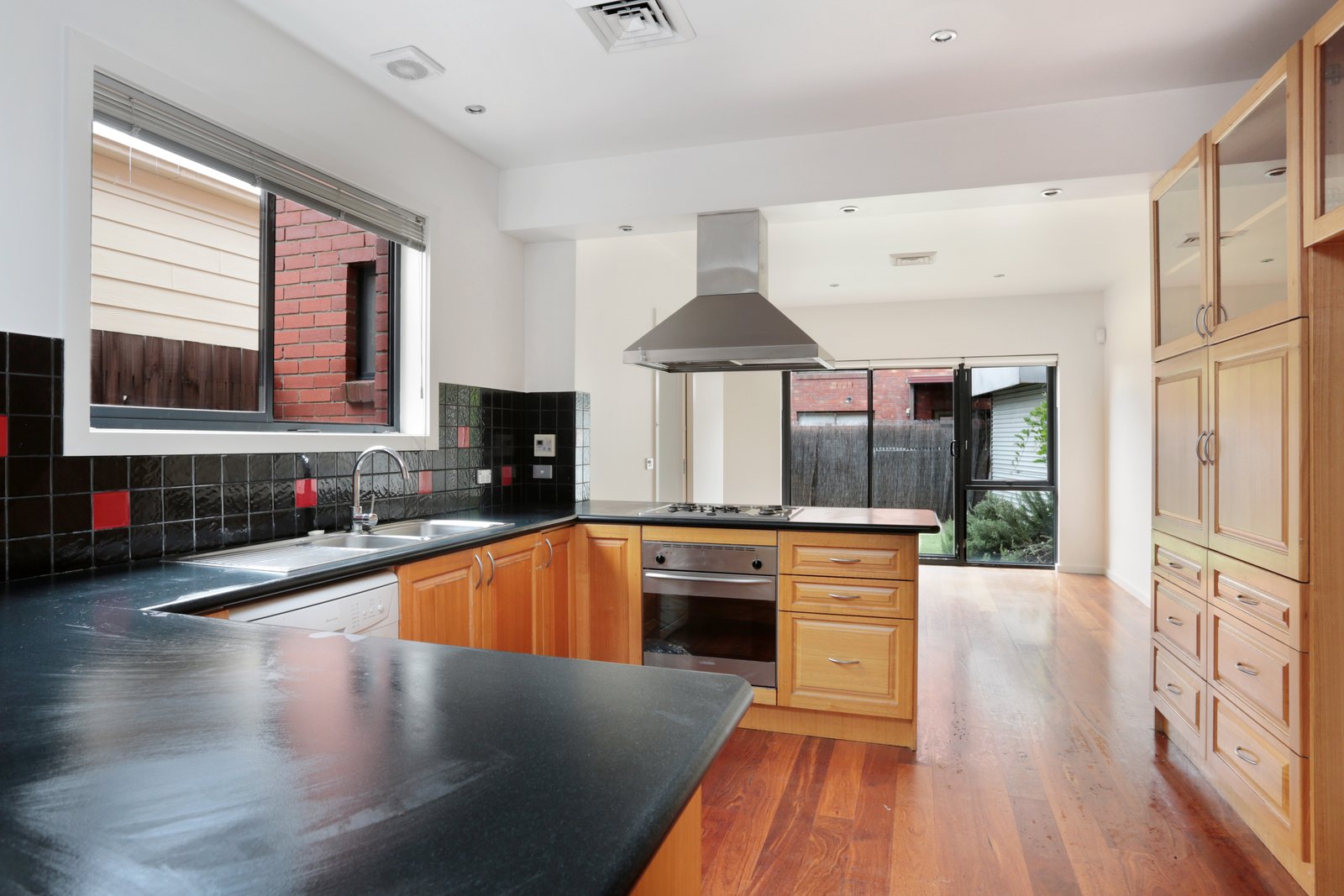Gallery: 380 Dorcas Street