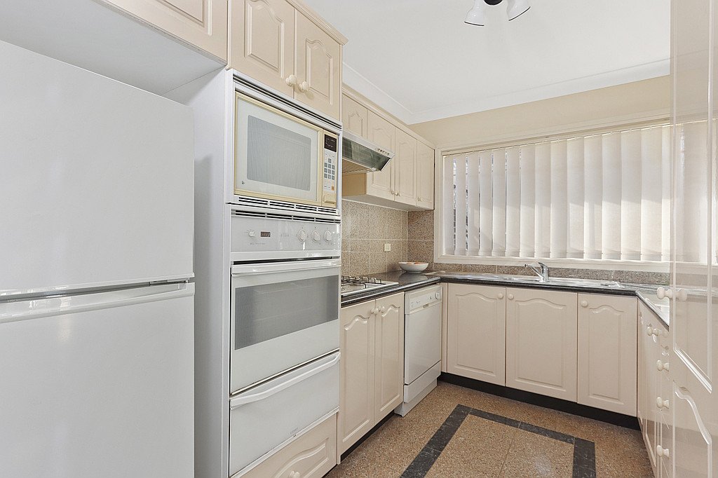 3/80 Oatley Avenue OATLEY 4