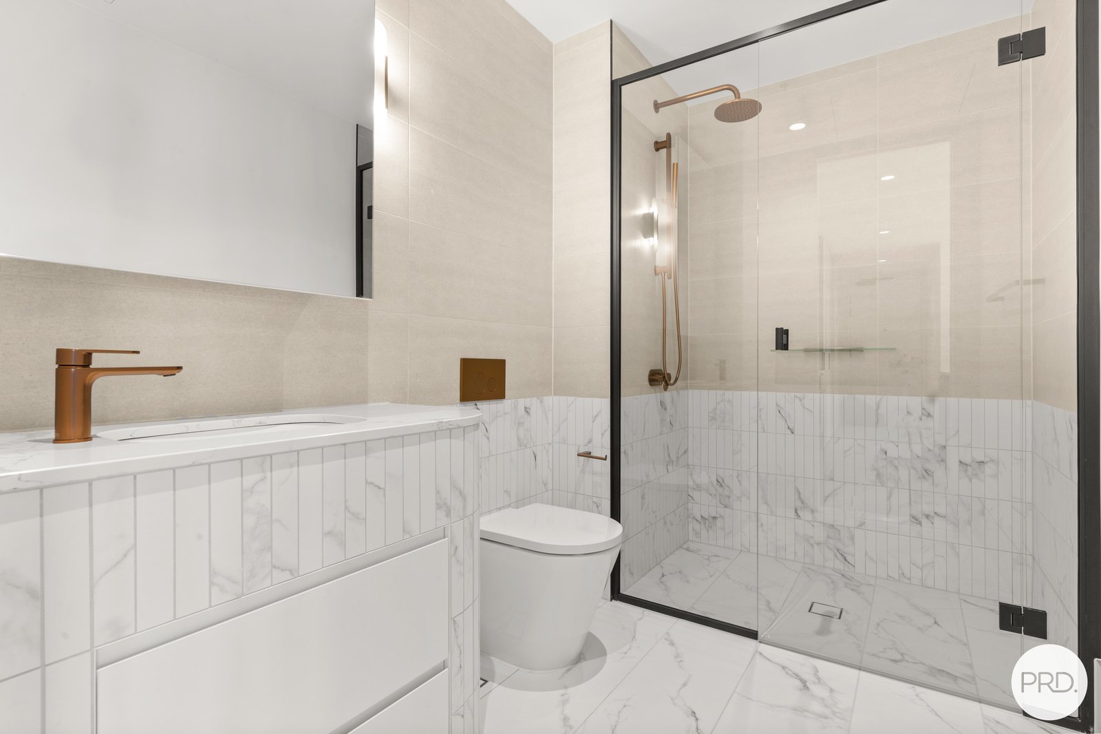 3807/63 La Trobe Street MELBOURNE 12