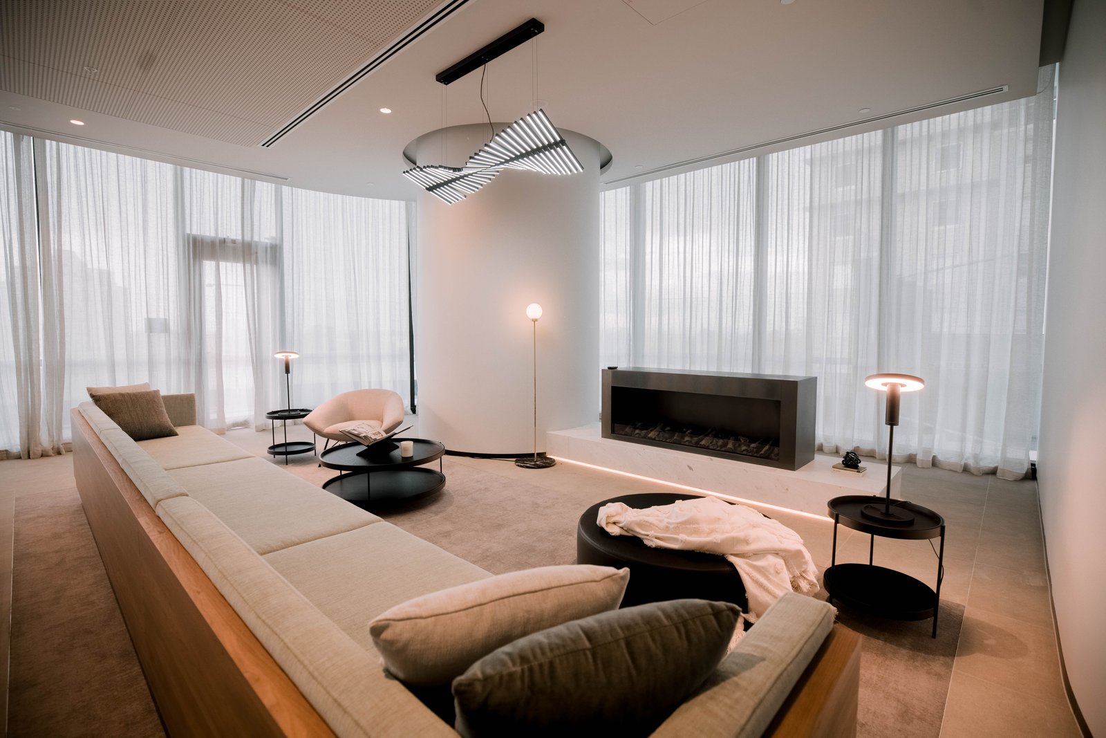 3807/63 La Trobe Street MELBOURNE 15