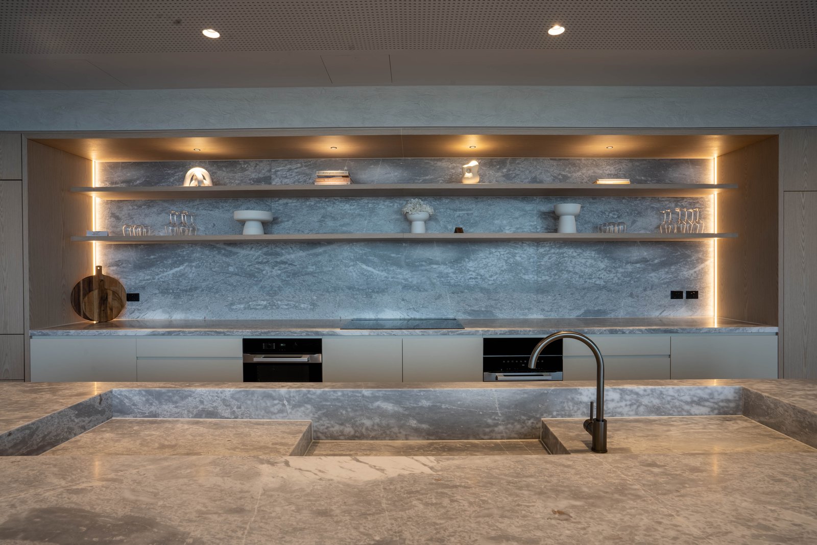 3807/63 La Trobe Street MELBOURNE 21