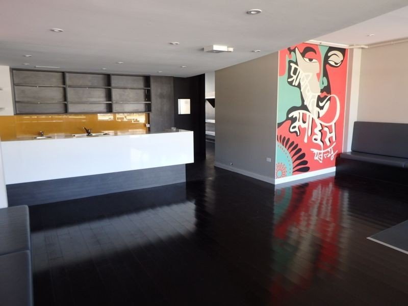 Gallery: 381 Bay Street